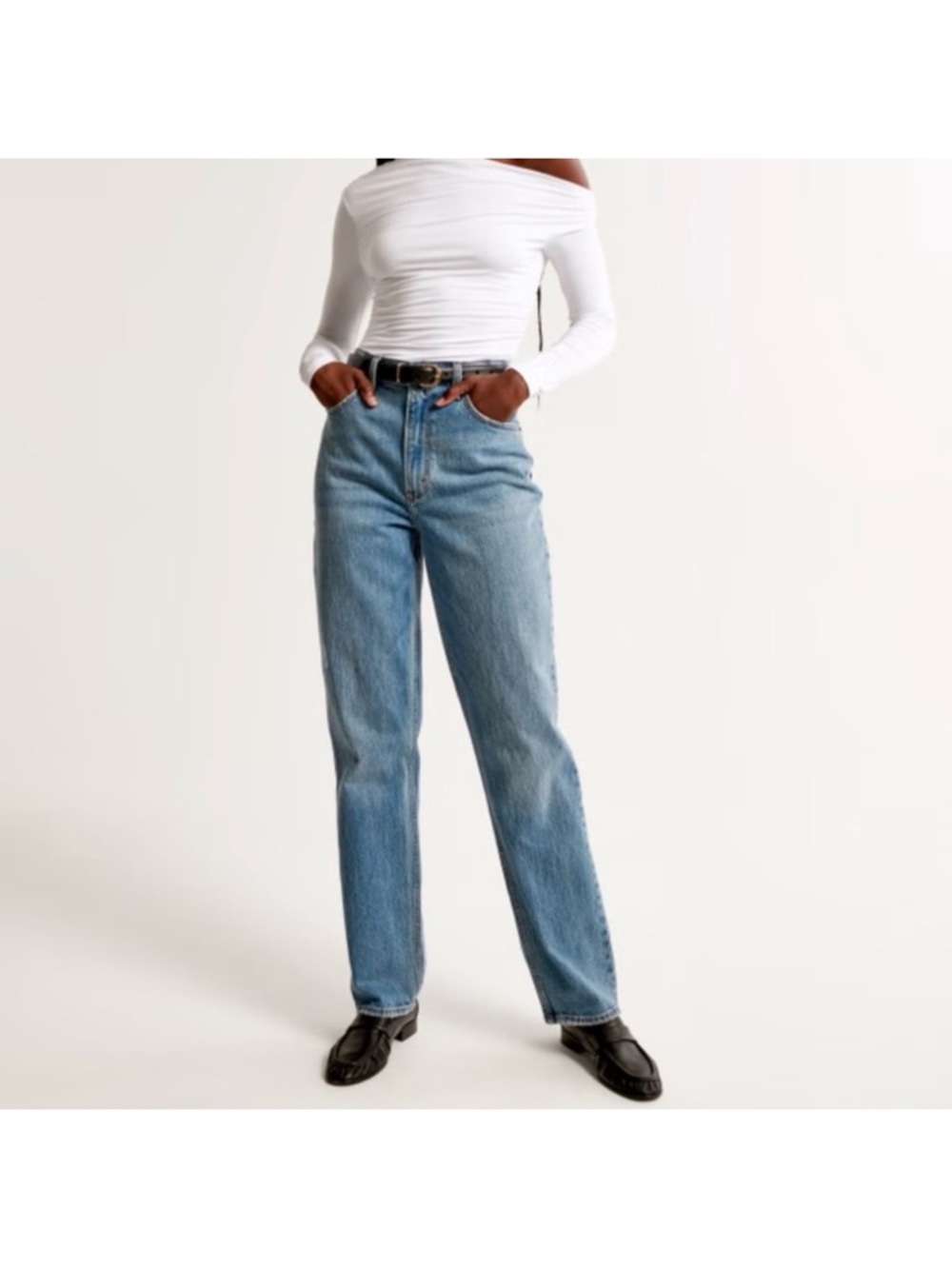 Abercrombie & Fitch The 90s Straight Ultra High Rise